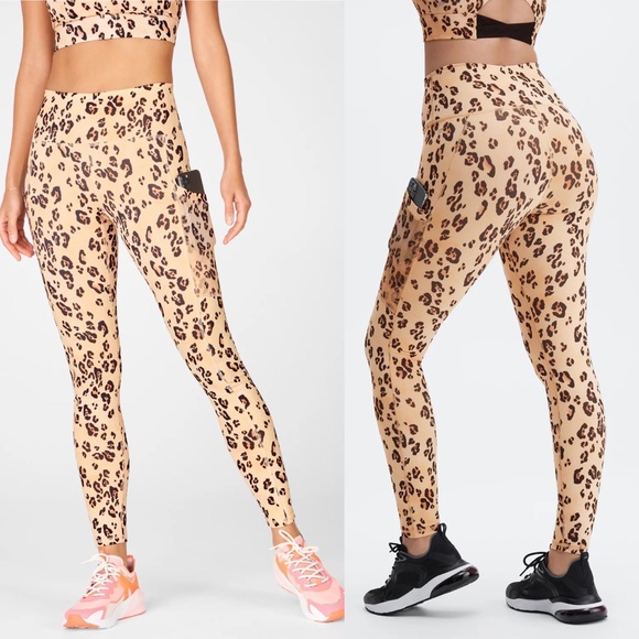 Nwt Fabletics Size Small Short Inseam 
